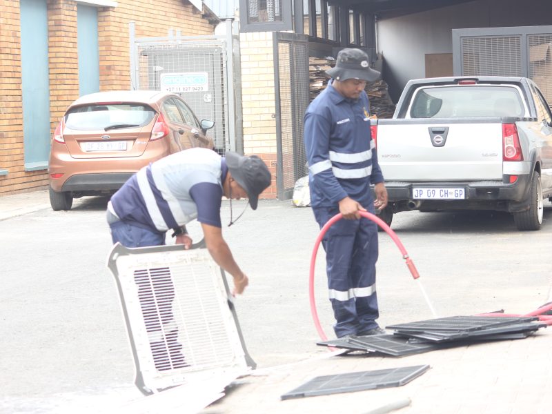 Aircondition service and repairs